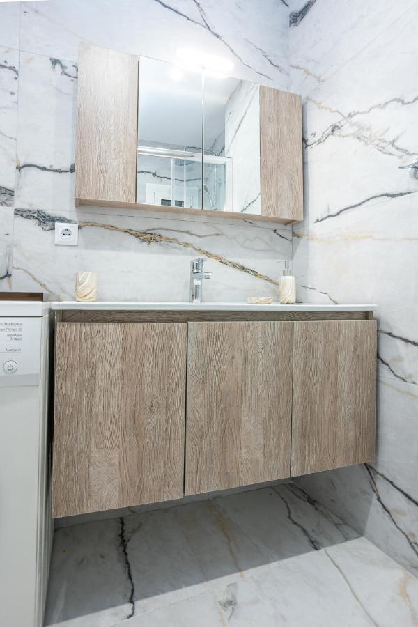 Luxury Downtown Apartment E1 Salonicco Esterno foto