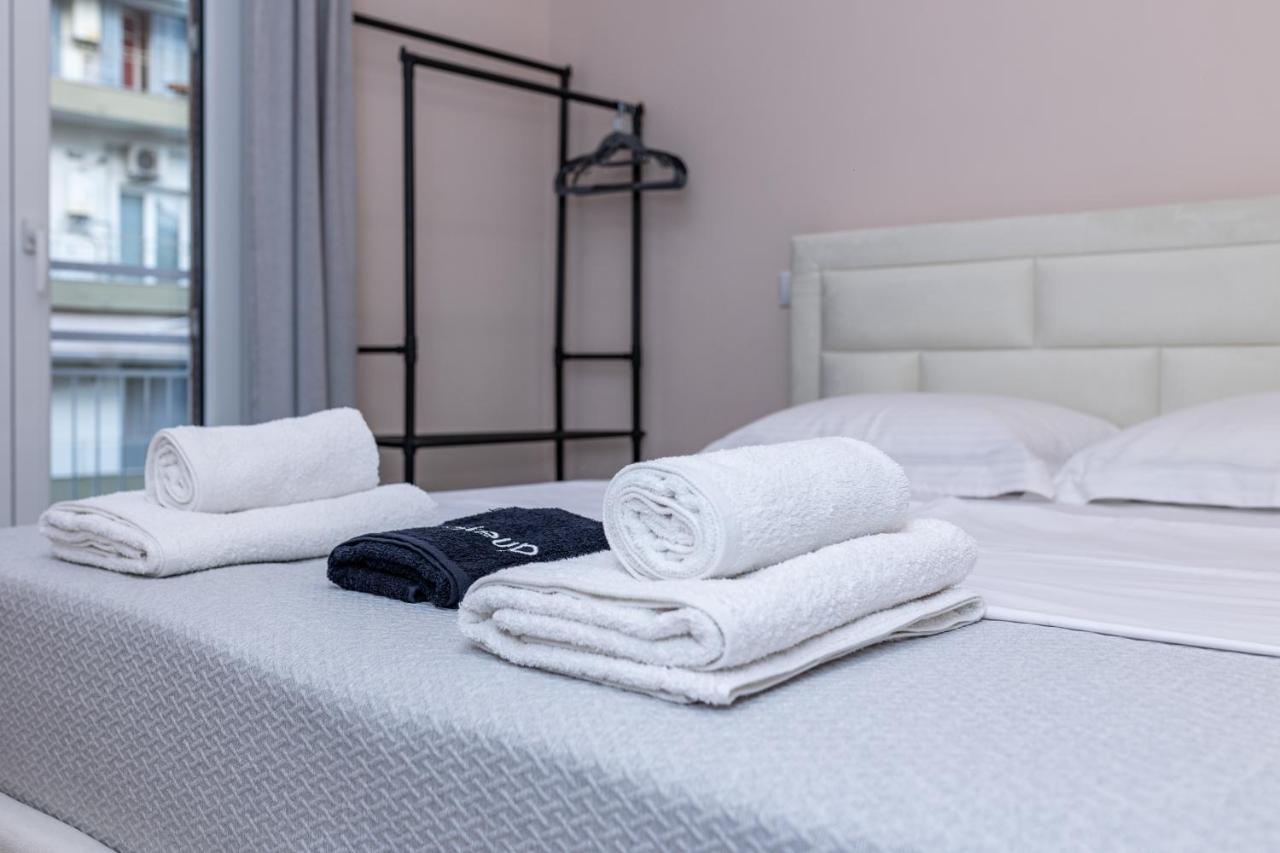 Luxury Downtown Apartment E1 Salonicco Esterno foto